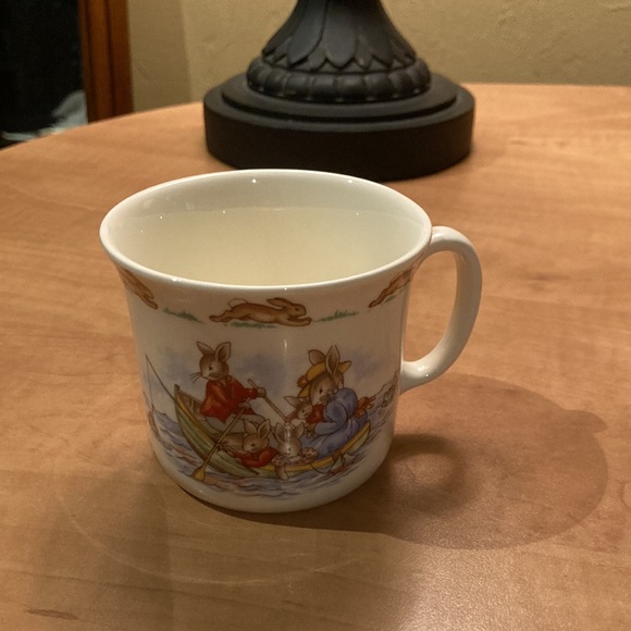 Royal Doulton Bunnykins 1984 - Picture 4 of 7